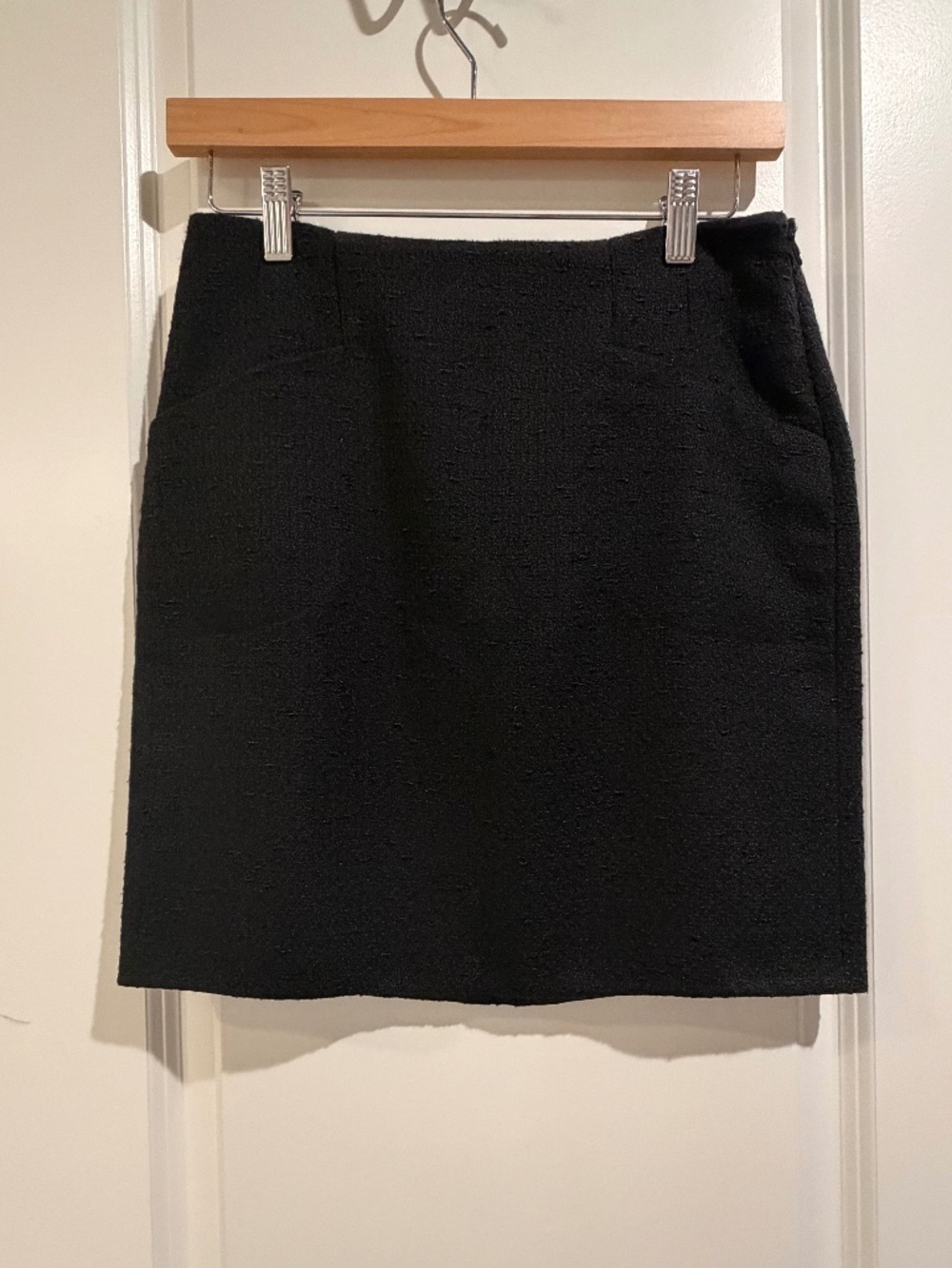 Outback Red Textured Black Mini Skirt Size 0